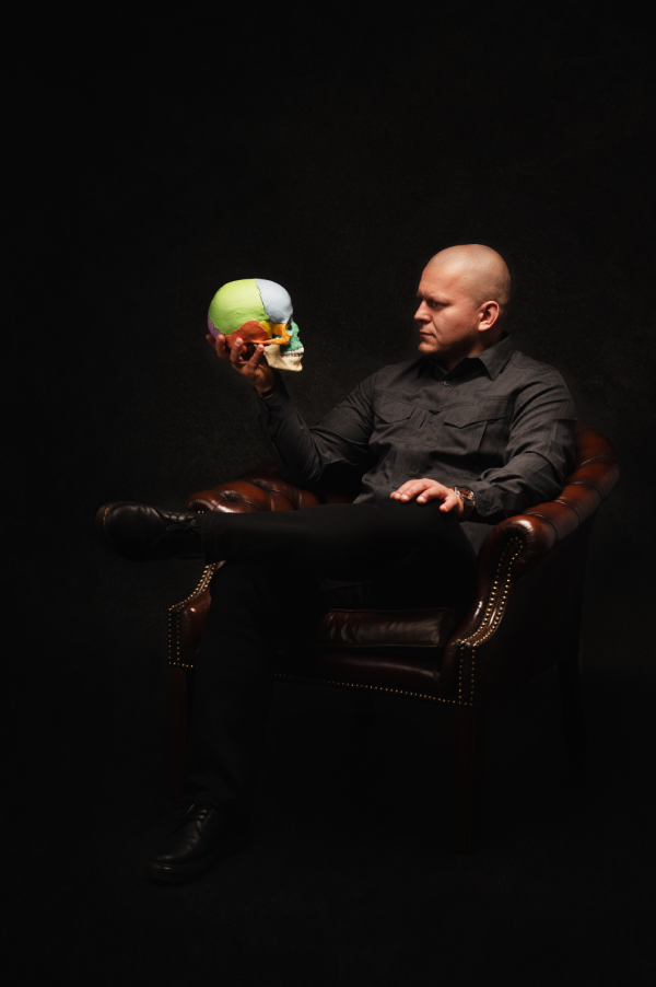 Krzysztof Komisarek — osteopata, fizjoterapeuta